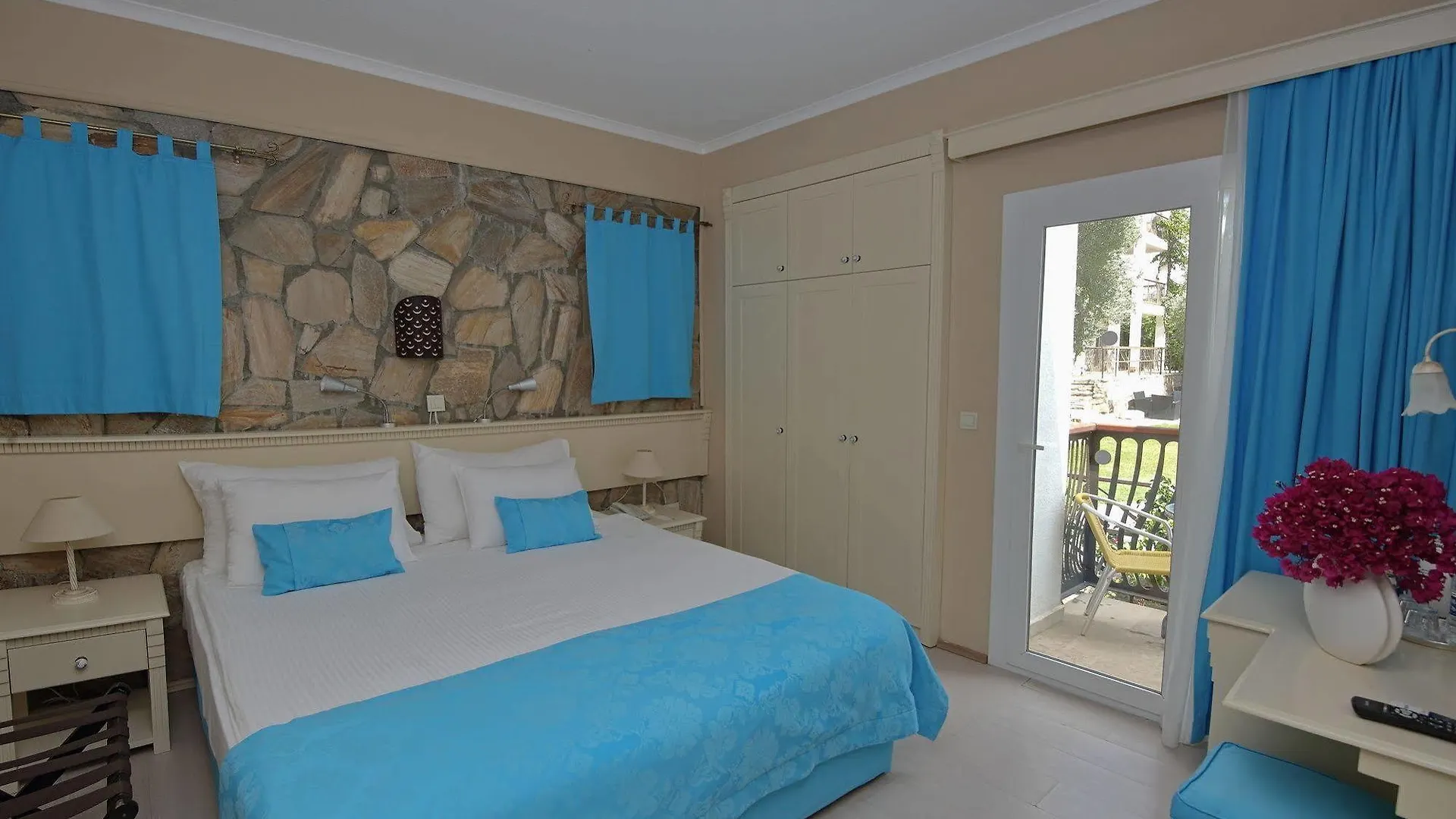 Sina Hotel (Adults Only) トルバ